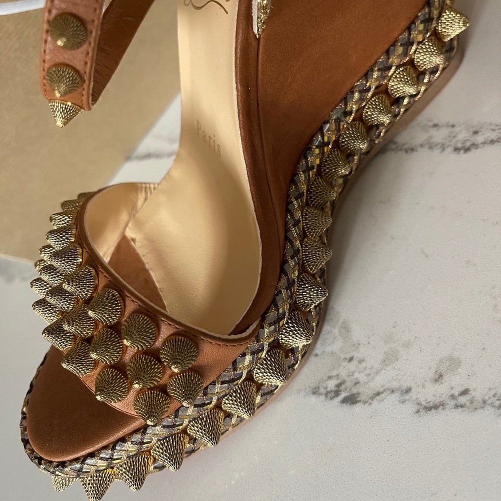 🔥🔥sold🔥🔥 Christian Louboutin Brown Cordorella Sandal Wedge - Picture 6 of 9